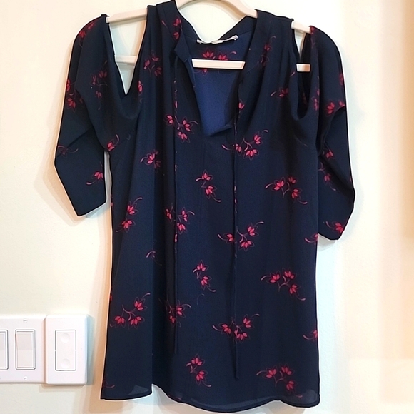 LOFT Women's blouse - Picture 1 of 4